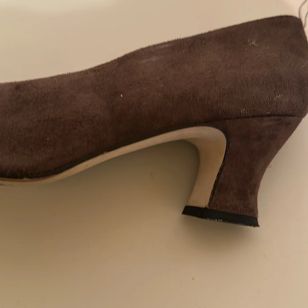 Shoes - Picture 4 of 6